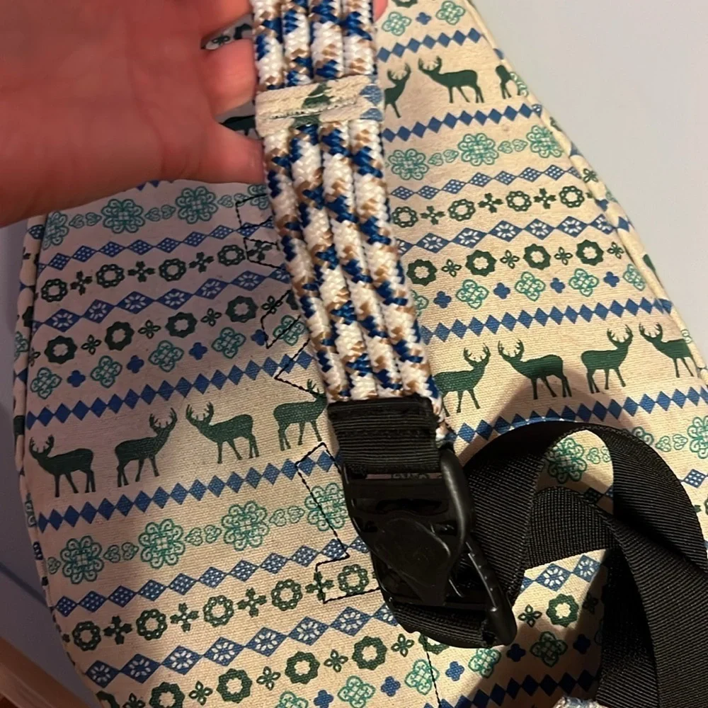 Kavu sling bag